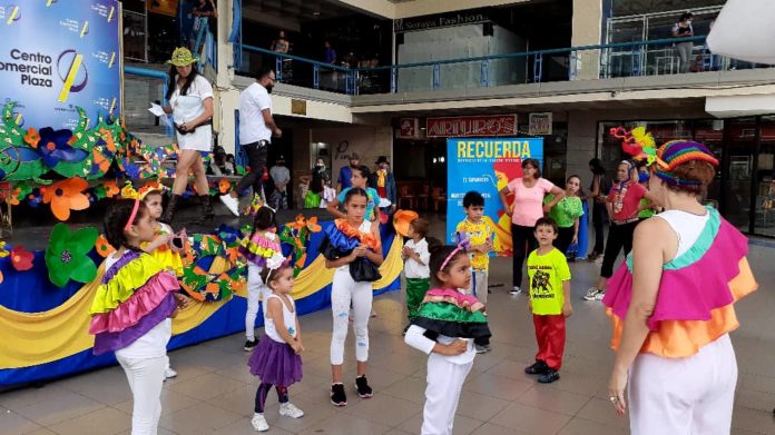 Habitantes del municipio Valera, quienes no salieron del estado Trujillo, visitaron parques y centros comerciales para disfrutar del carnaval 2021. Foto: María Gabriela Danieri.